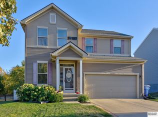 15509 Knudsen Cir, Bennington, NE 68007