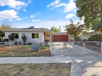 1147 W Woodward Avenue, Fresno, CA, 93706