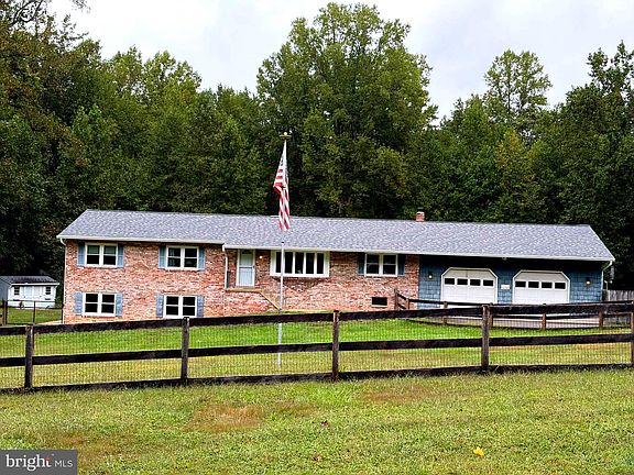 2nd image of 4331 Estate Dr