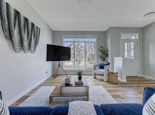 9823 227th St NW, Edmonton, AB