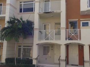 2802 NE 184th Ter, Aventura, FL 33160