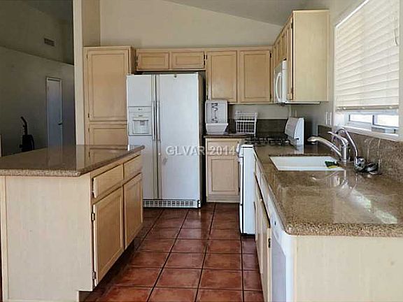 5th image of 5048 High Creek Dr