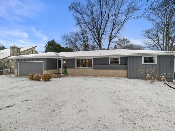 2519 North 114th STREET, Wauwatosa, WI 53226