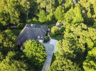 8 Pebblestone, Conroe, TX 77304