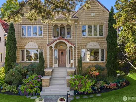 2055 E Crescent Drive, Seattle, WA 98112