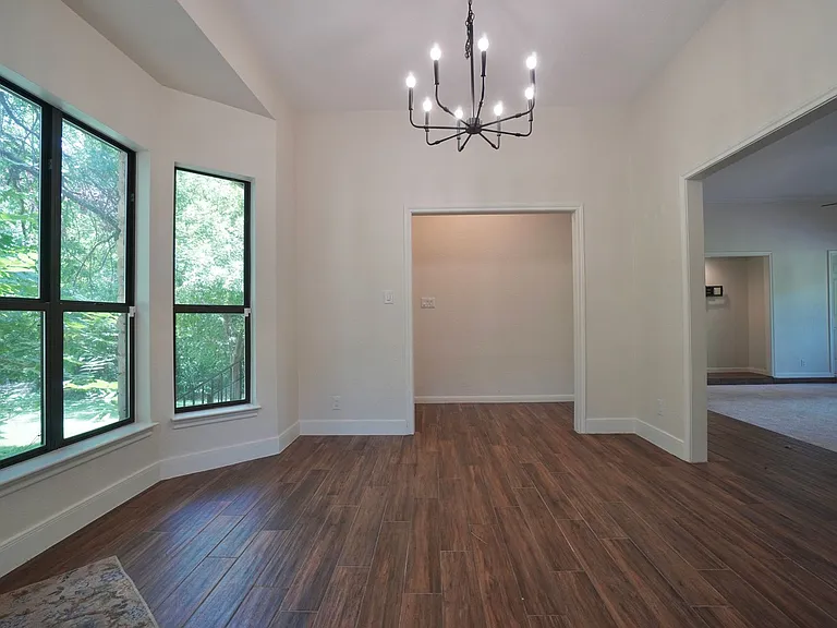 8 Woodhollow Trl — Photo 13