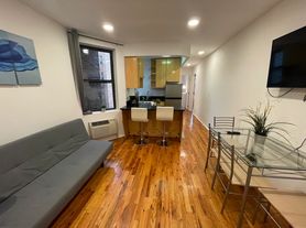 407 W 51st St