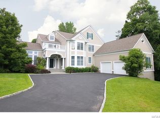 23 Castle Walk, Scarsdale, NY 10583