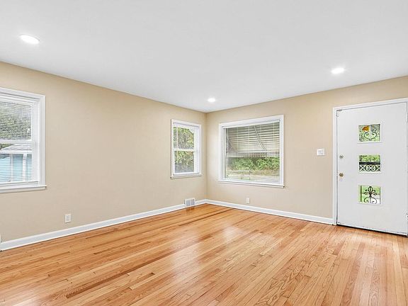 3rd image of 5175 N 27th STREET