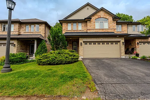 441 Stonehenge Dr #8 Photo 1