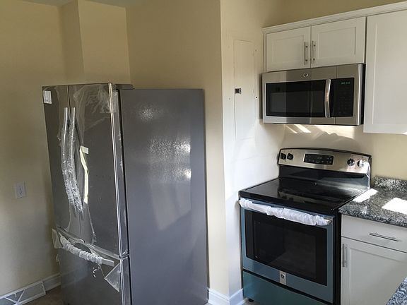 Kitchen - New Appliances!