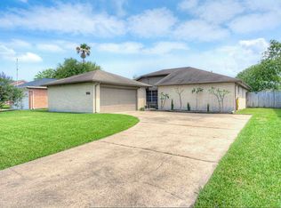 10114 Shell Rock Rd, La Porte, TX 77571