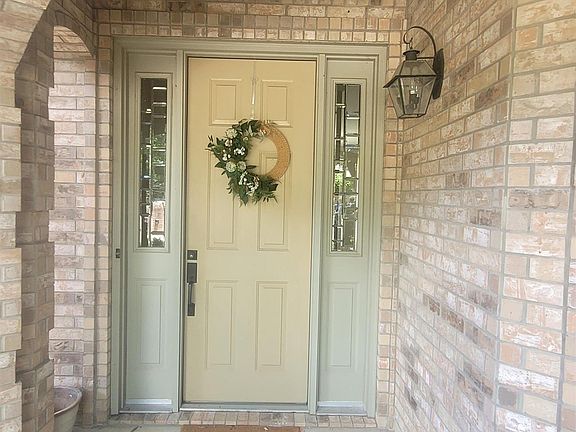 2nd image of 1240 Willow Cove Ter