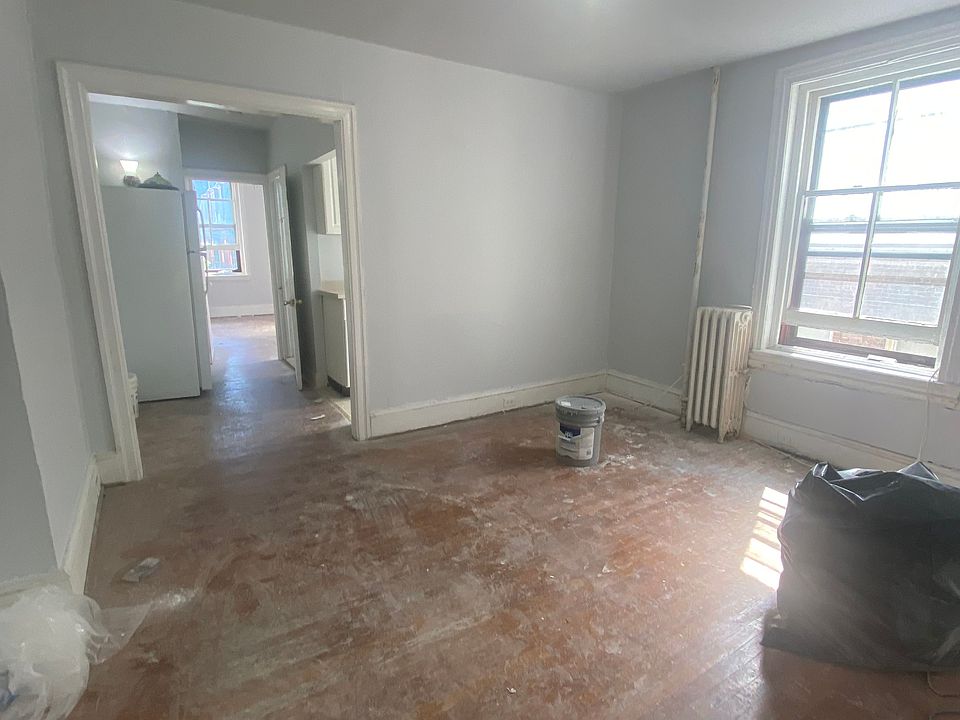 1st image of 4420 Osage Ave APT 2R