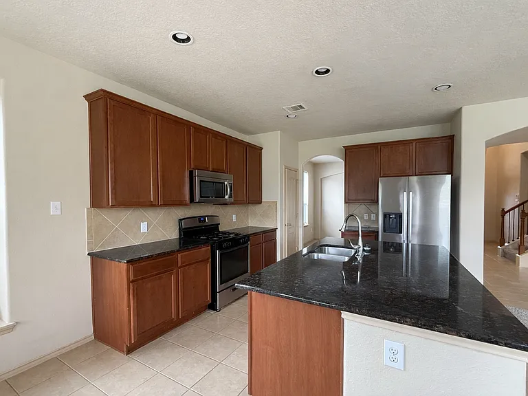 11922 Harristown Dr — Photo 7