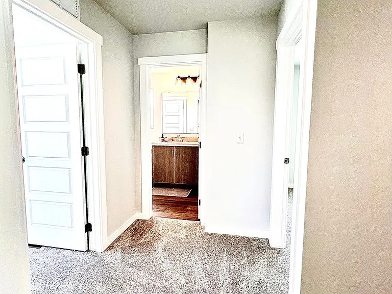 7435 W Trumbull Ct — Photo 42