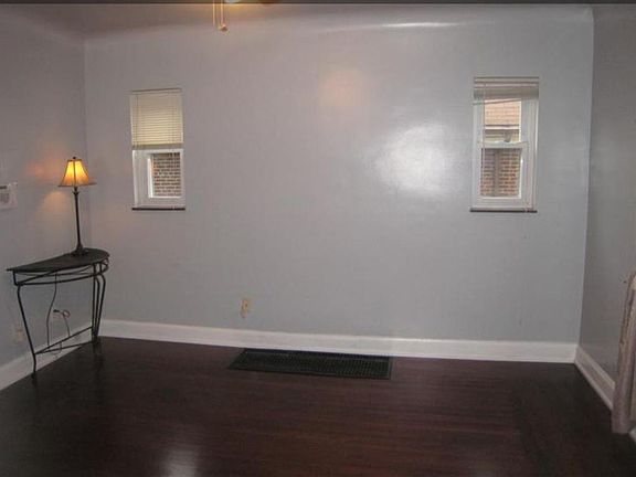3rd image of 5330 Grafton Ave