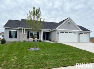 5116 Pinecreek Ln, Bettendorf, IA 52722