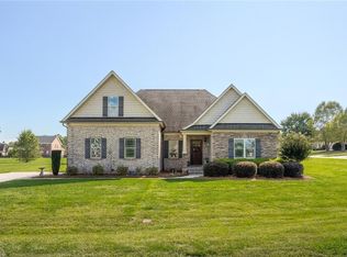 104 Wyatt Dr, Advance, NC 27006