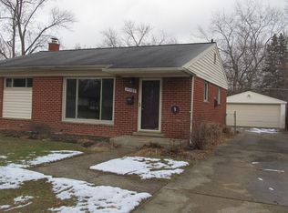 17300 Deering St, Livonia, MI 48152