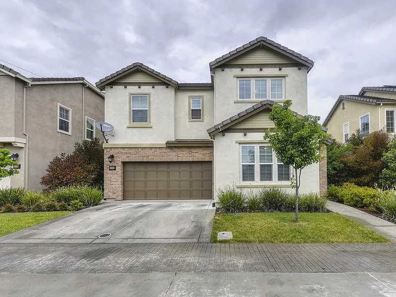 5204 Levison Way photo 1