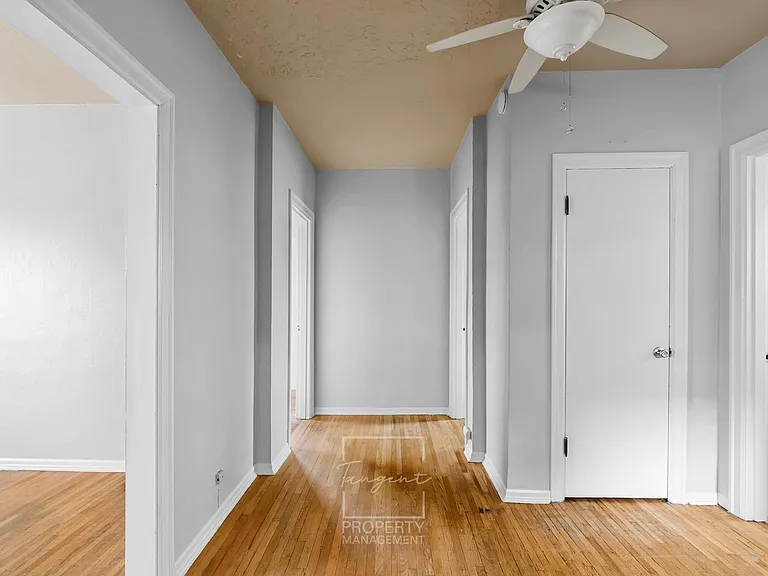 Pl T Madison & 23rd Duplex (Ddl-002-B) — Photo 4