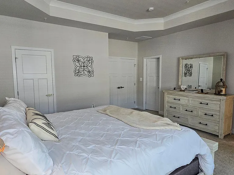 5426 Greenpoint Ln — Photo 36