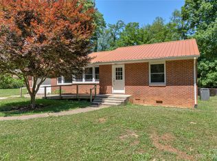 59 Blake Dr, Arden, NC 28704