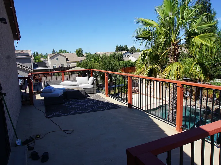 8833 Harding Hall Dr — Photo 44