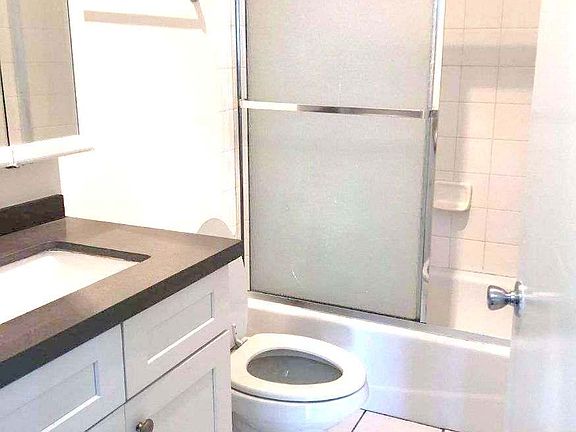 5th image of 868 S Kingsley Dr #1337