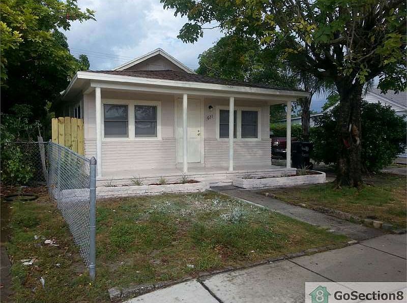 1st image of 621 S H St