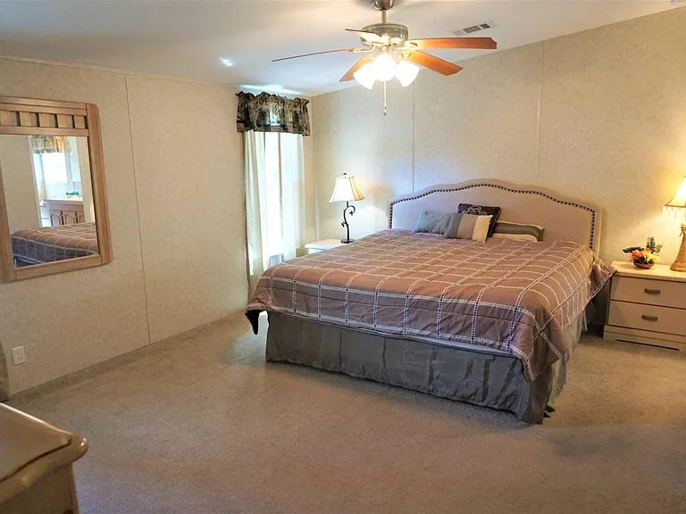 116 Pine Ln — Photo 16