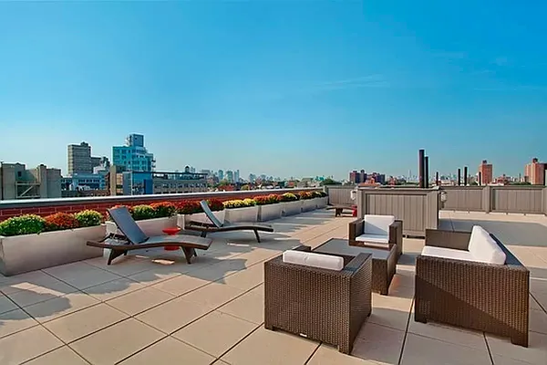 Sold by Corcoran | media 14