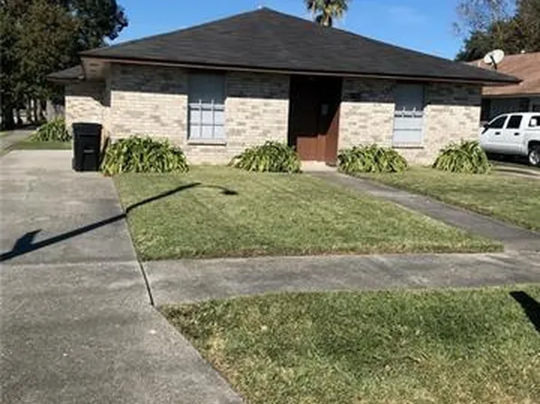 11967 Curran Rd, New Orleans, LA 70128