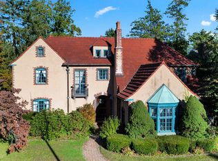 283 Longhill St, Springfield, MA 01108