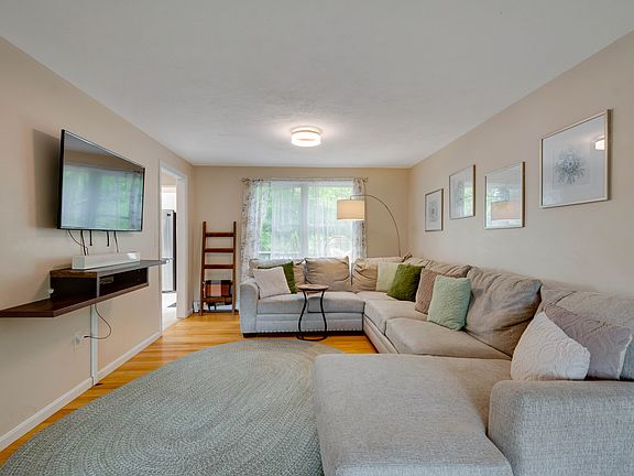 4th image of 43 Joseph Rd