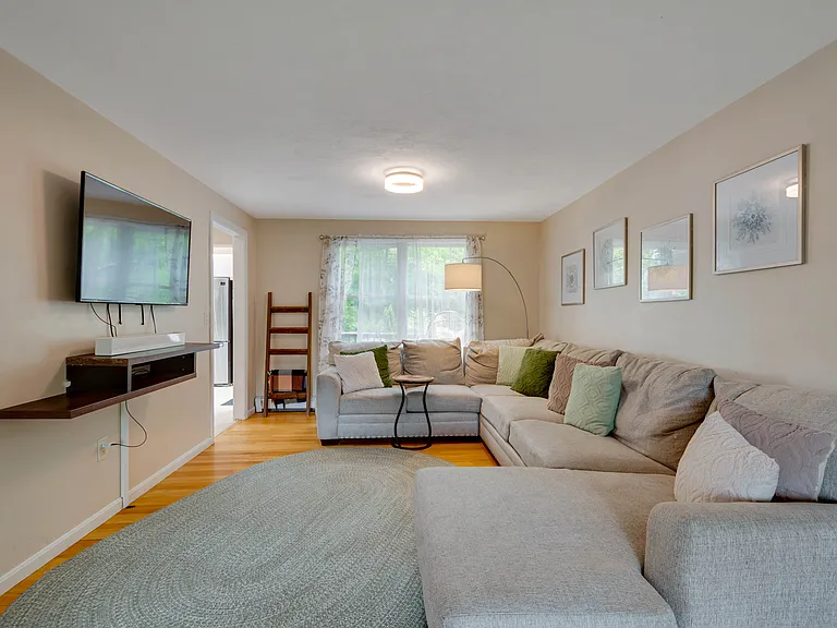 43 Joseph Rd — Photo 4