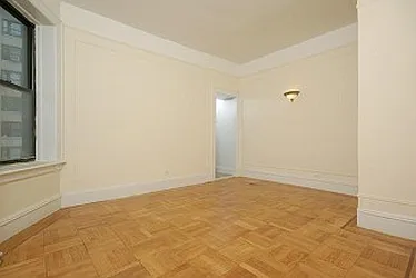 Rented by Raz Realty