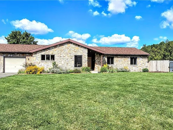 155 Fresh Meadow Dr, Lehighton, PA 18235