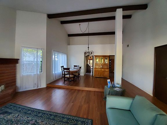 4th image of 1635 Quiet Hills Dr