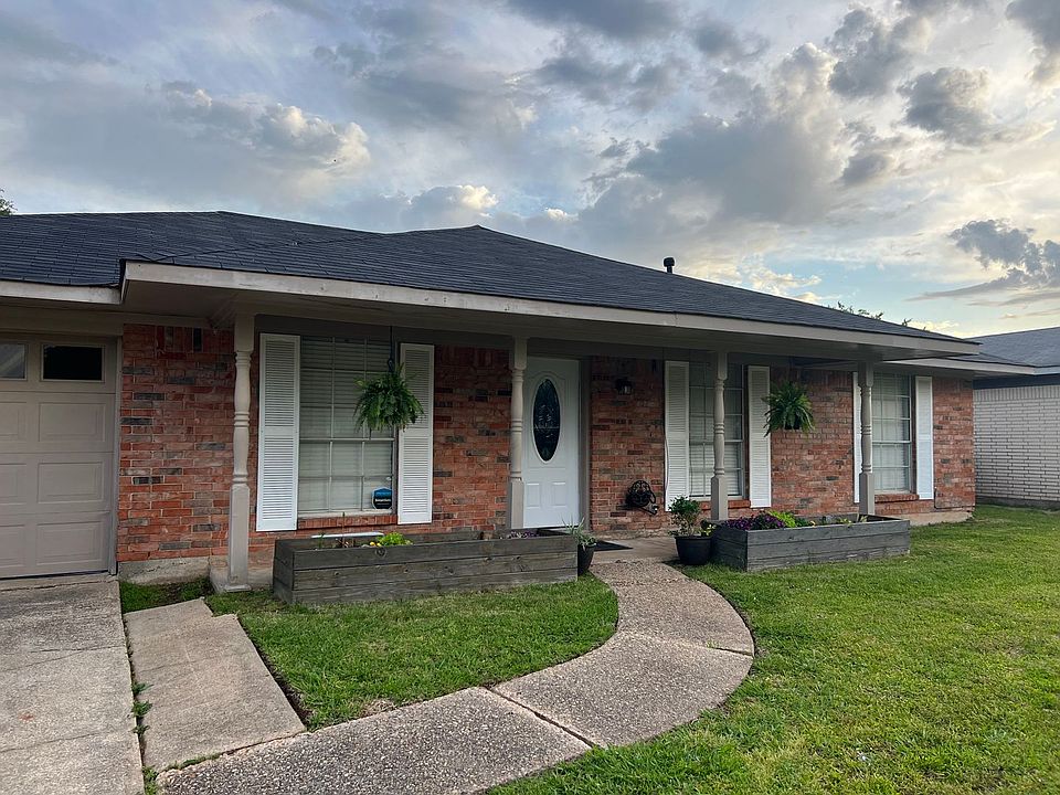 1st image of 2527 Tilman Dr