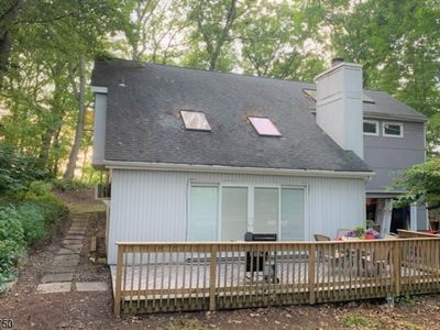 8 Woodlawn Dr, Andover, NJ, 07821