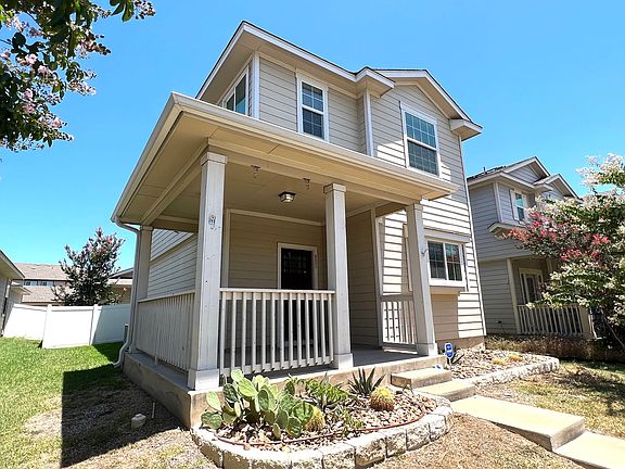 2nd image of 801 Alamo Plaza Dr