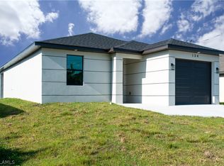 3759 Washington Ave, Fort Myers, FL 33916