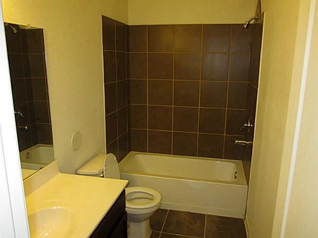 1st image of 14672 Spanish Point Dr