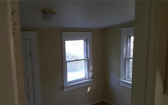 3rd image of 323 N Lawndale Ave