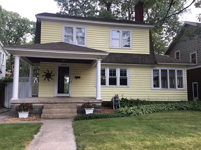 1306 Hall St SE photo 1