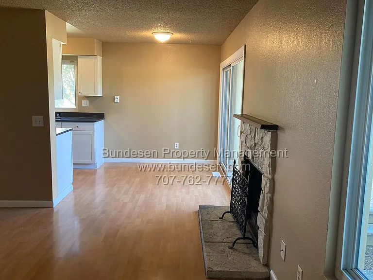465 Enterprise Dr — Photo 7