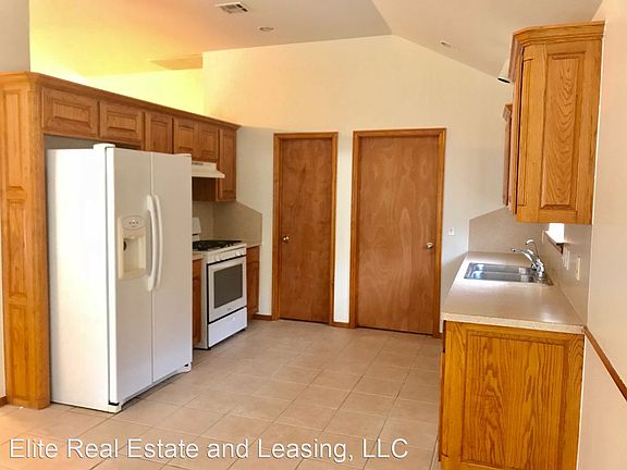 4th image of 2505 SE 93rd St