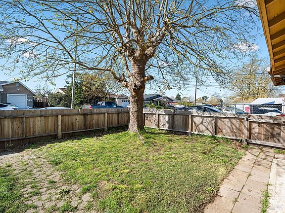 3rd image of 1051 San Domingo Drive